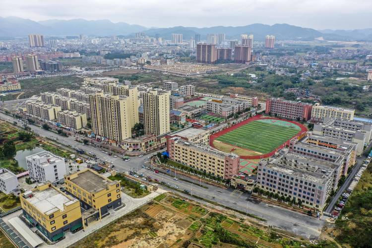 兴业县