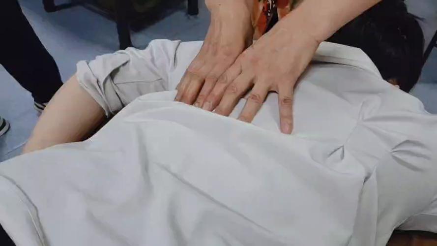 推拿治疗