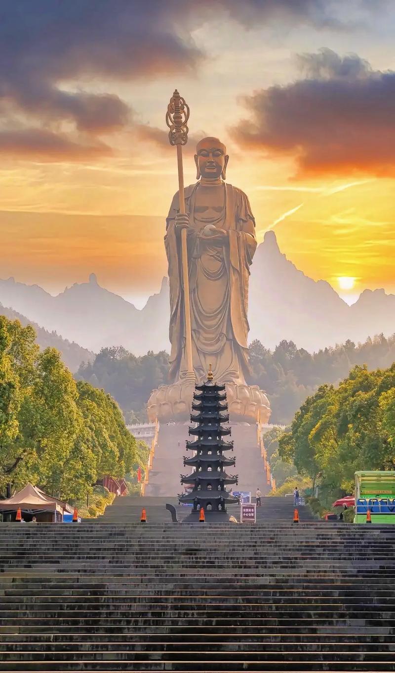 九华山